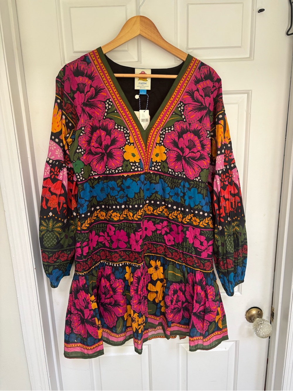 NWT retail $190 size M #Anthropologie,#FarmRio “Bright floral tunic mini dress”. - Picture 4 of 7